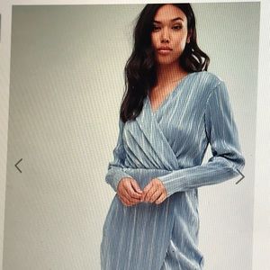 Club L Metallic Silver Blue NWT